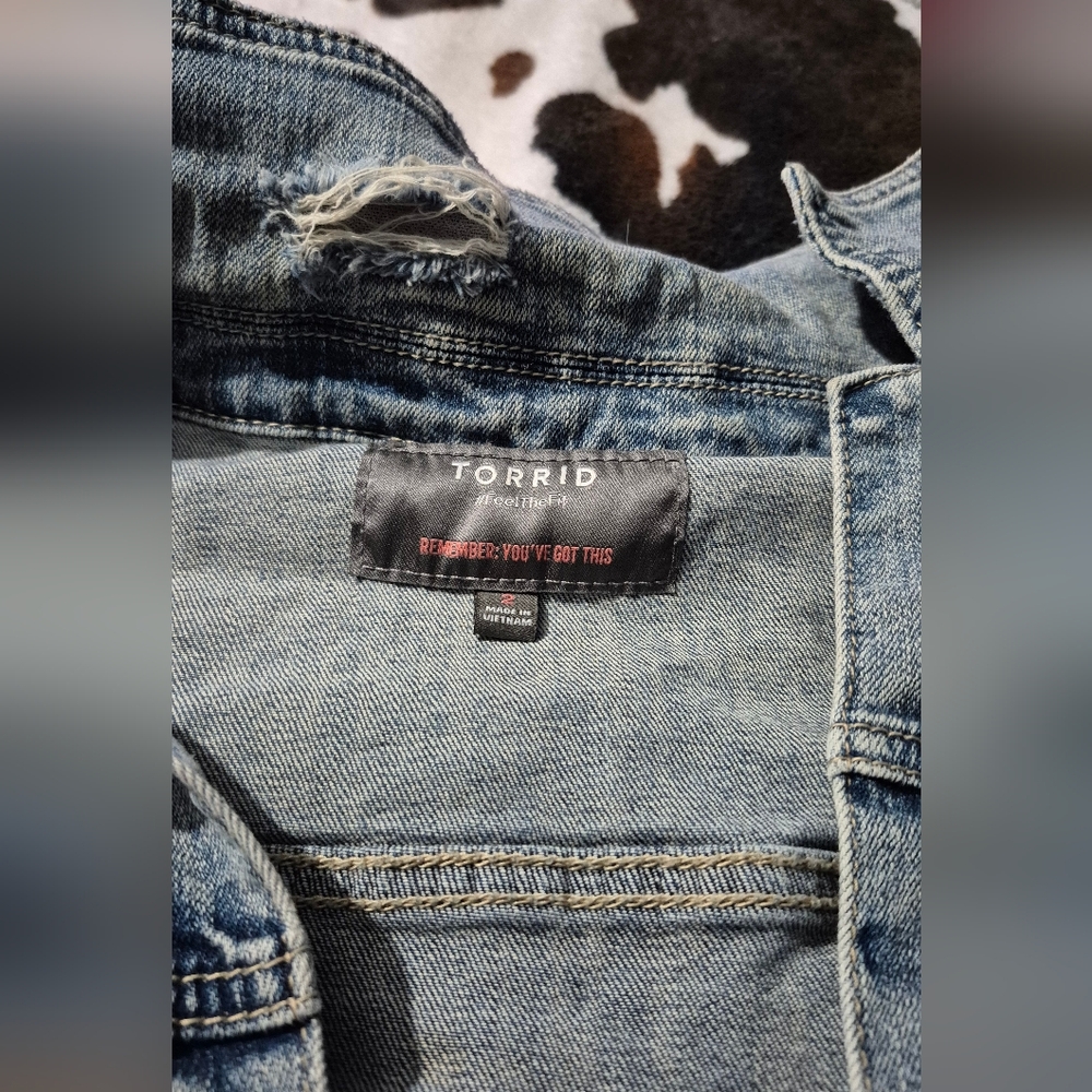 Torrid Denim Jacket - Size 2 - Picture 5 of 9